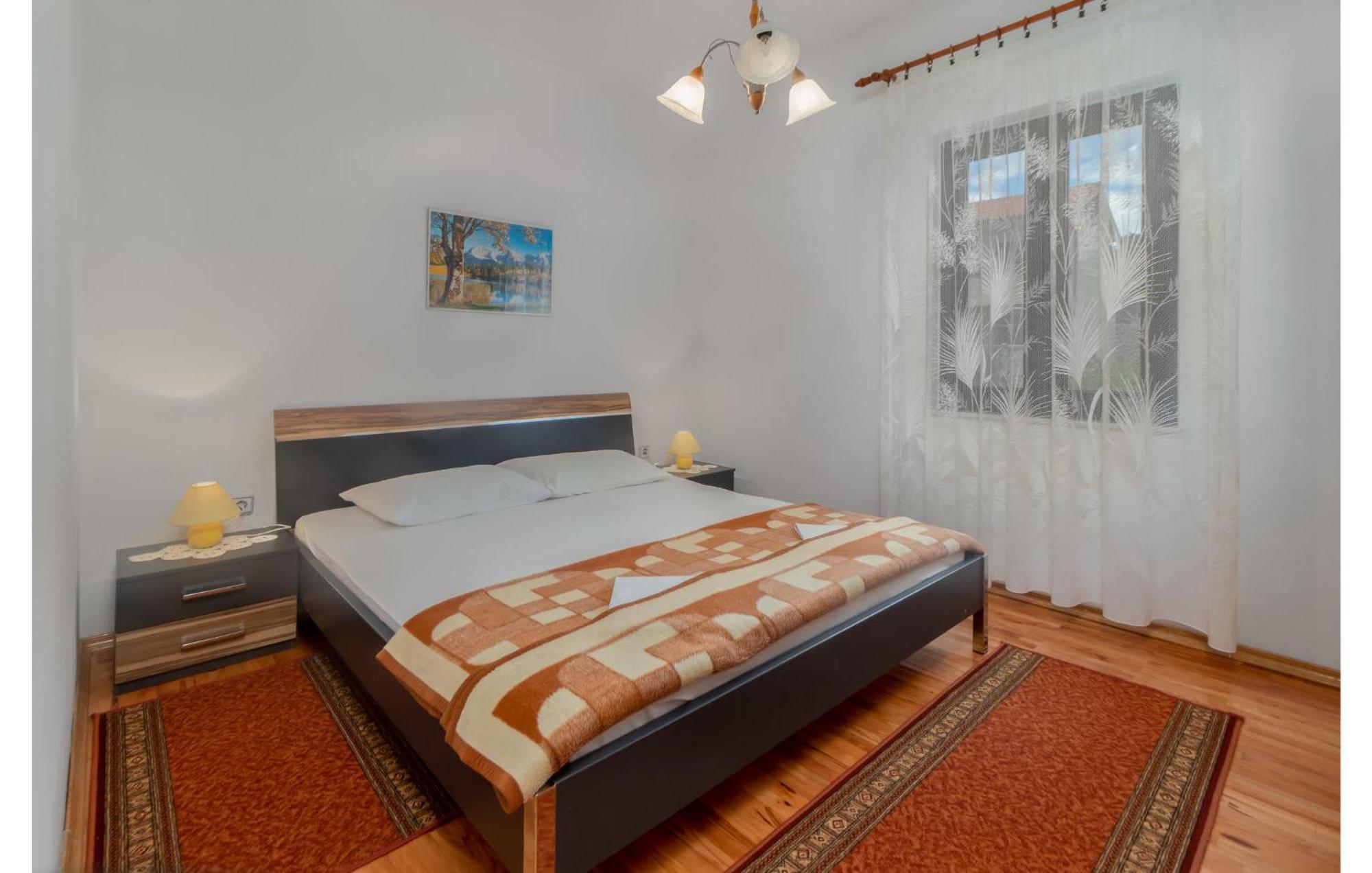 3 Bedroom Awesome Apartment In Novi Vinodolski Ngoại thất bức ảnh